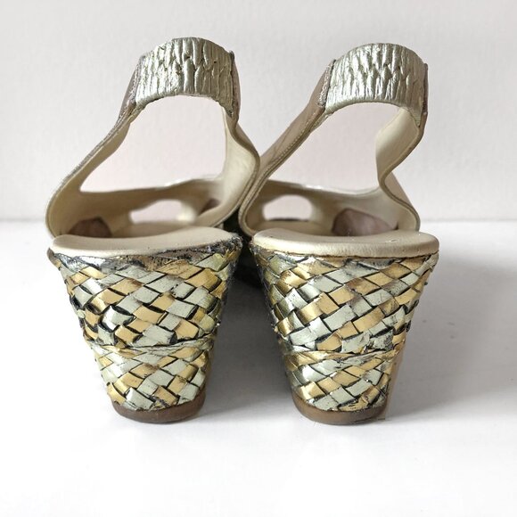 VTG 80s 90s Italian Gold Leather Butterfly Embroidered Wedge Shoes Size 38 - 7.5 - Picture 6 of 7